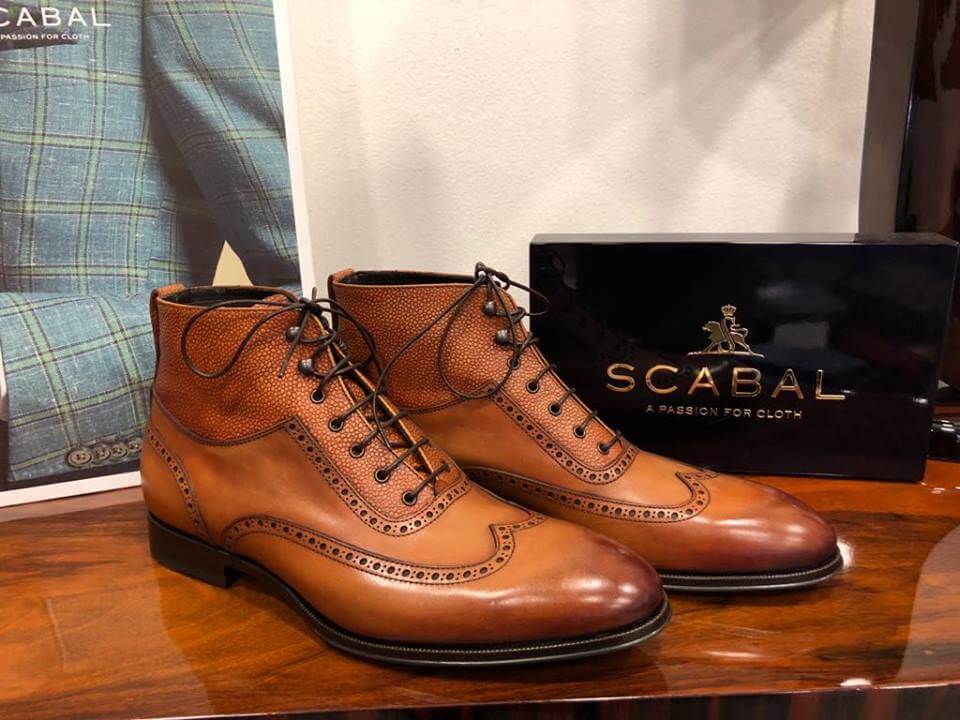 Hogyan viseljünk barna cipőt vagy csizmát?