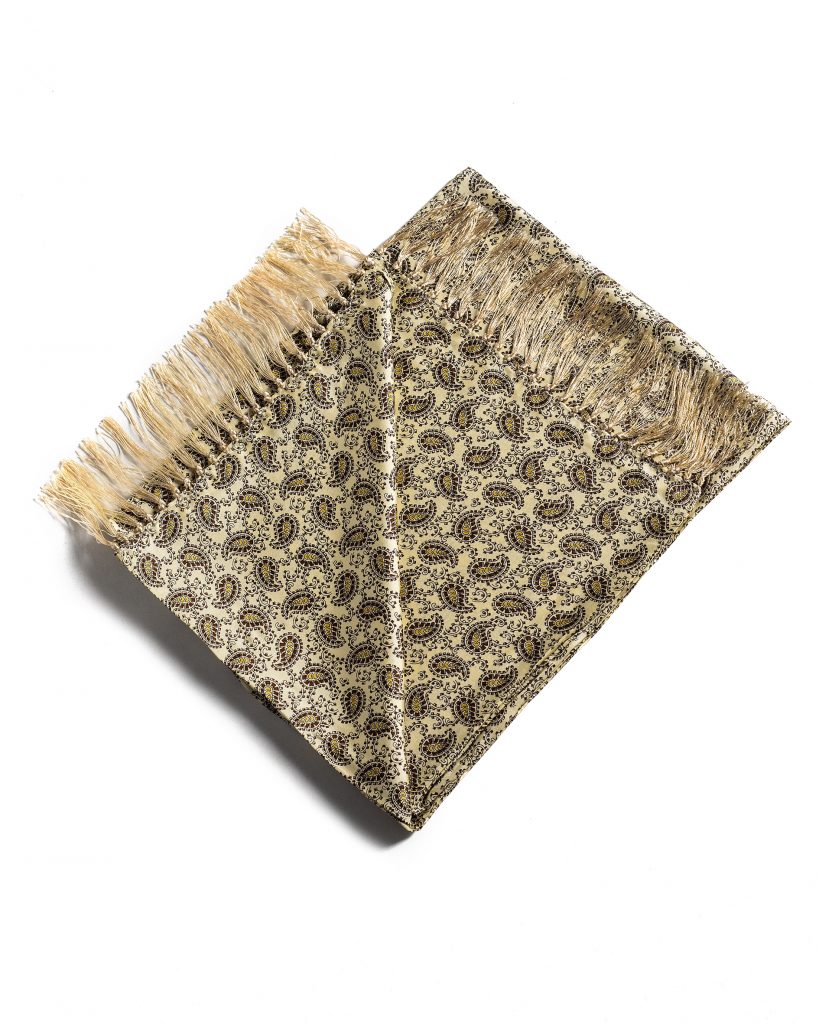 Bézs Mintás Nyaksál