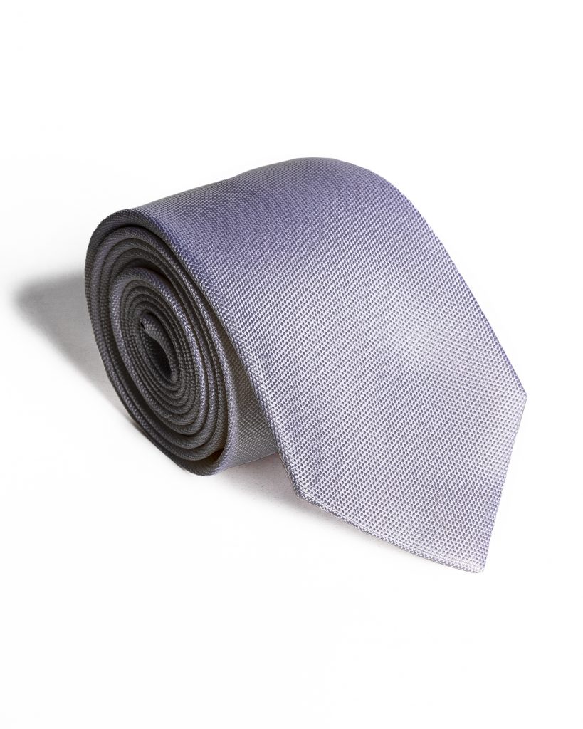 Fehér Anyagában Csíkos Normál Prémium Selyem Nyakkendő