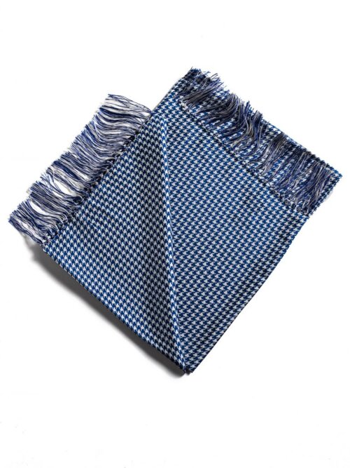 Kék Tyúklábmintás Nyaksál