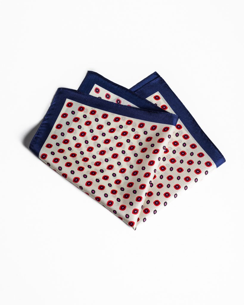 Sötétkék-Rózsaszín Virágos Díszzsebkendő