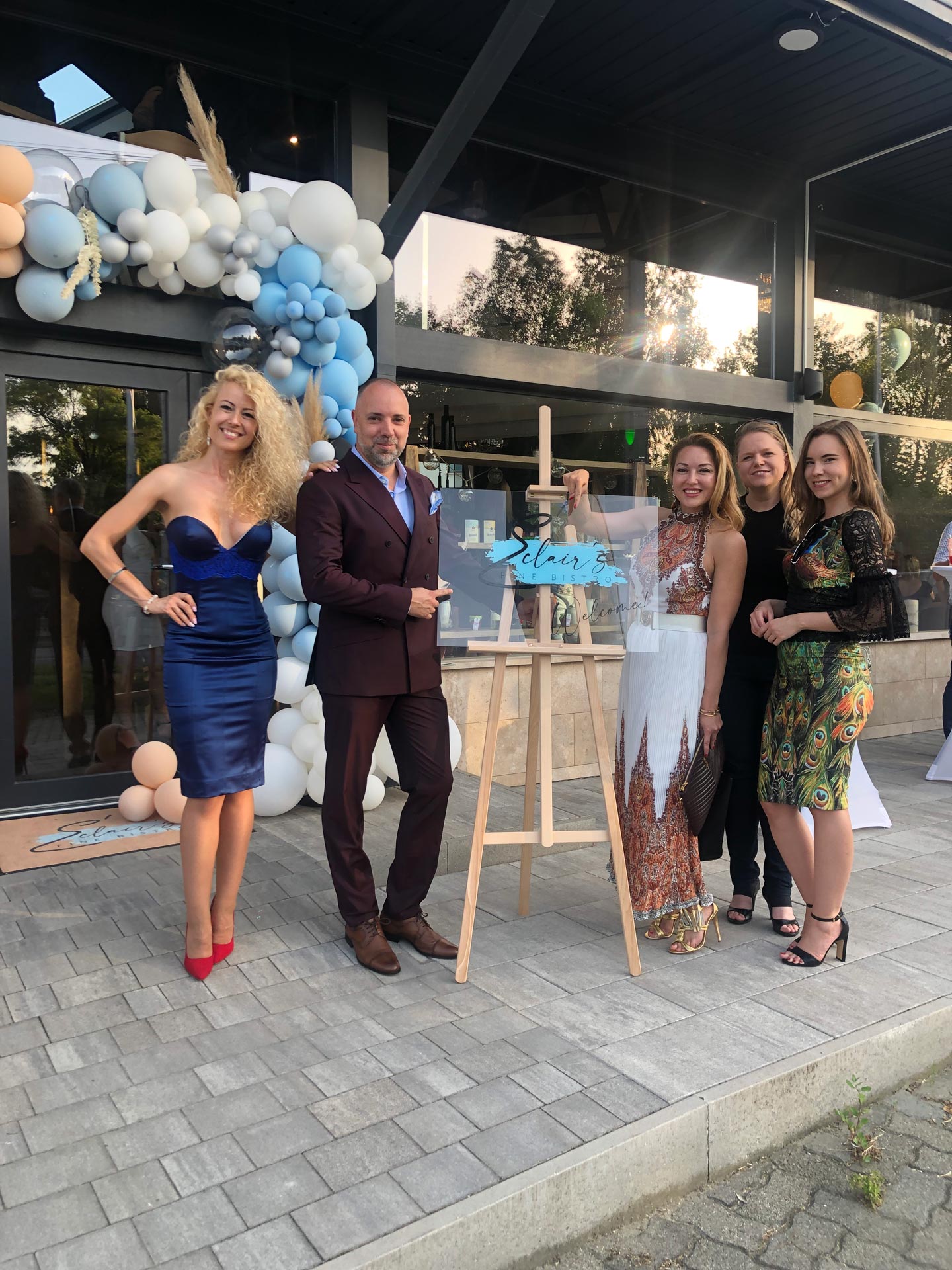 Eclair’s Fine Bistro