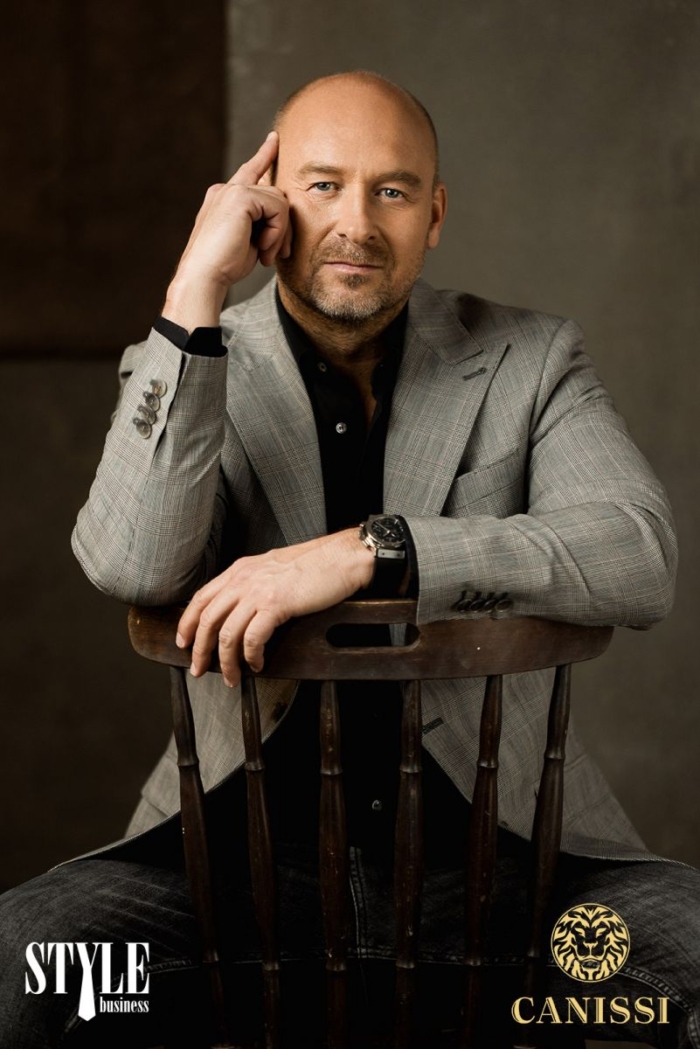 „Ha újra kezdhetném, akkor ismét labdarugó lennék. – Beszélgetés Rakonczai Imrével”